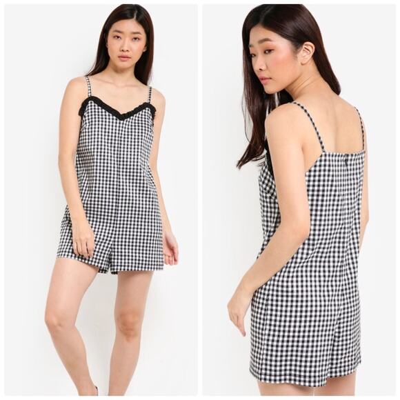 🆕Topshop Women's Black Gingham Ruffle Trim Romper for‎ Women Size 12 NEW - Picture 1 of 5